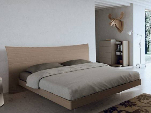 OCCASIONE LETTO LONGUETTE CACCARO  SARDEGNA arredamenti Sardegna. Arredamento casa in Sardegna vicino Cagliari Villacidro Sanluri Oristano Nuoro Carbonia Iglesias. Offerta letto cuoio in Sardegna. Materassi Permaflex in Sardegna. Lista nozze in Sardegna